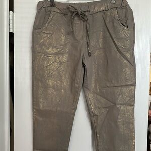 Metallic Khaki jogger!